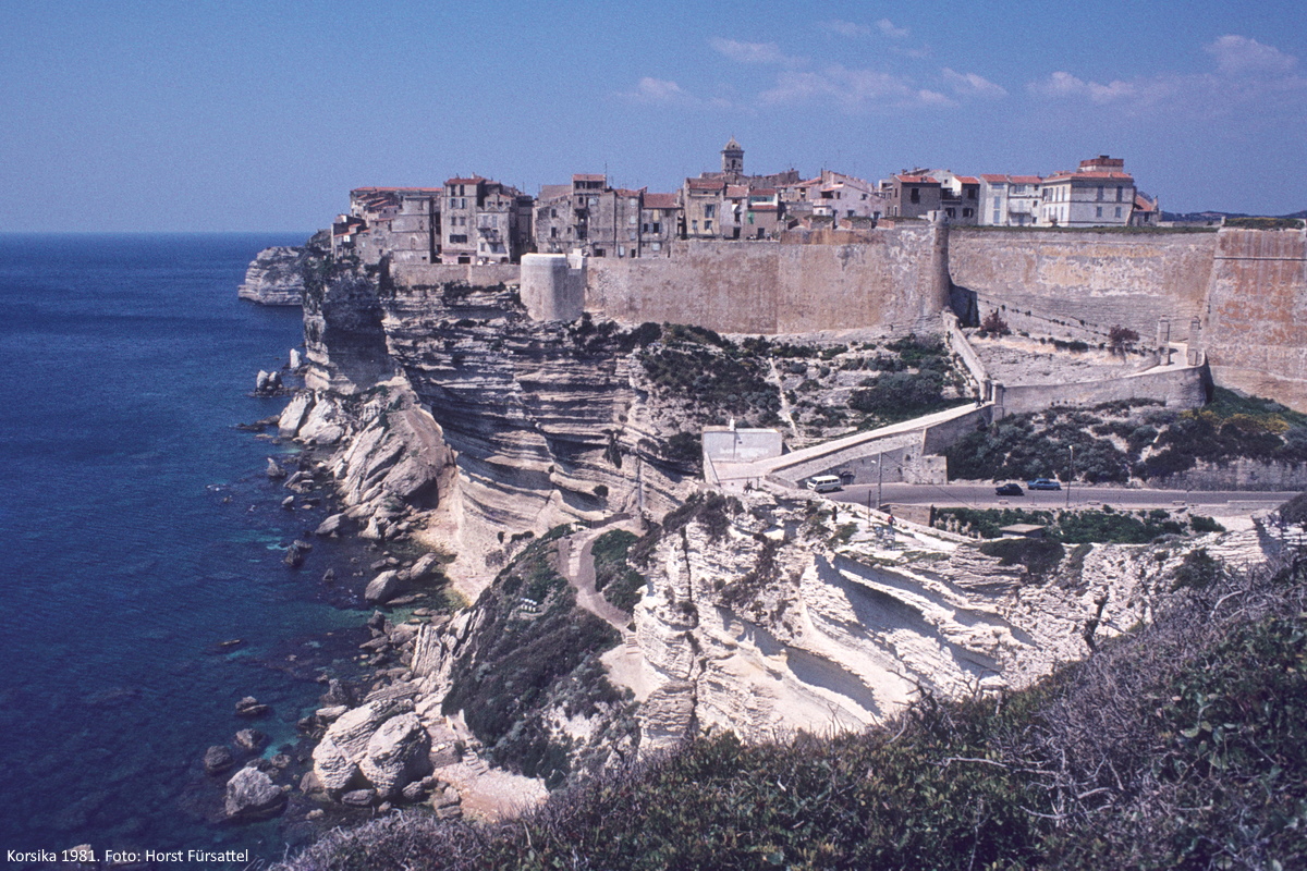 Bonifacio historsiches Foto