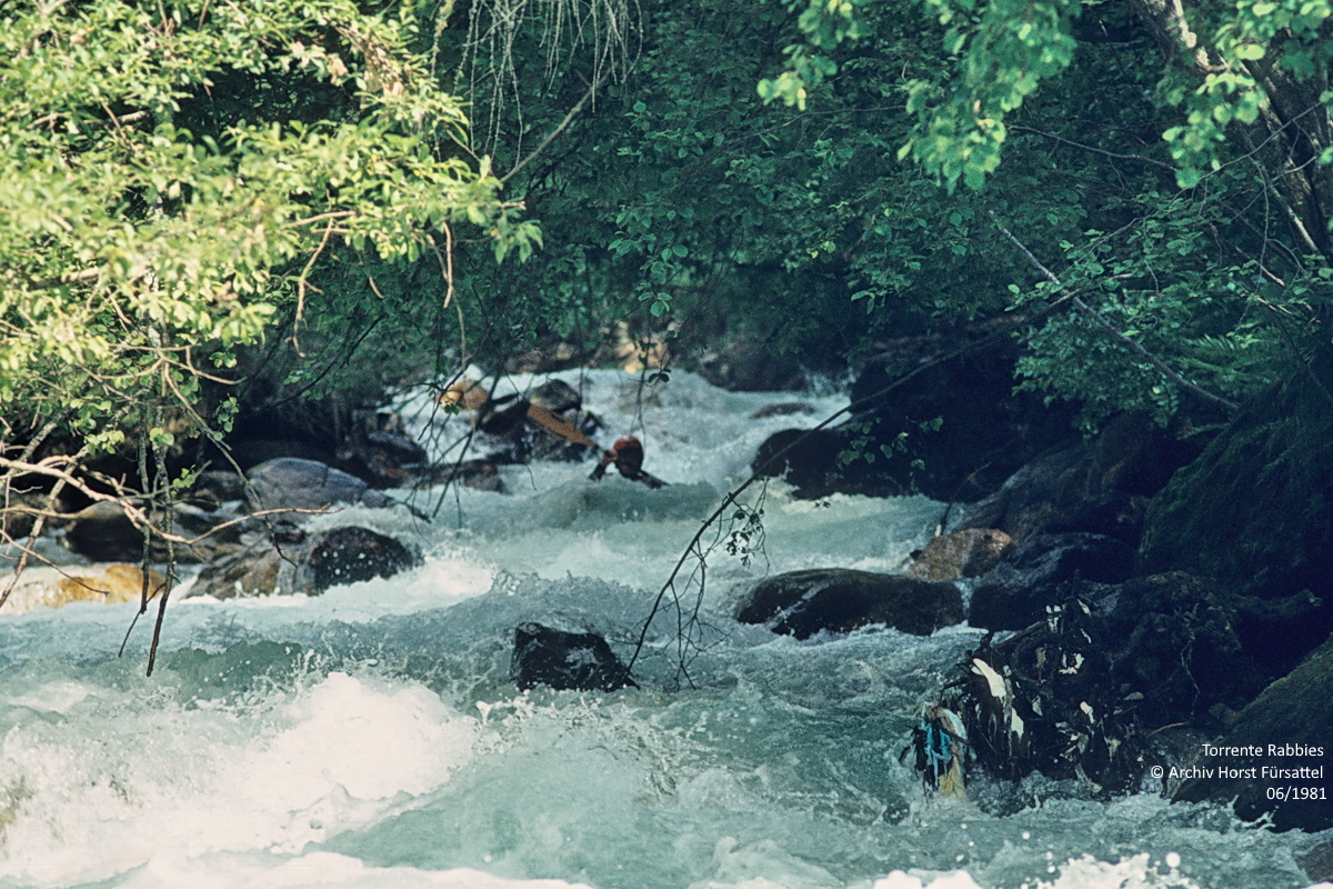 Torrente Rabbies, Wildwasser Paddeln im Kajak